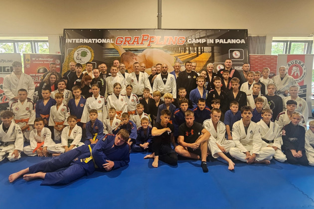 Startavo jubiliejinė 10-oji Tarptautinė grappling imtynių stovykla Palangoje