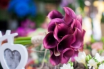 Inesos gėlės: FLOWER SHOP BY INESA gėlių salonai, floristikos mokymas (ARTCITY, UAB) - gėlių puokščių kūrimas, gėlių pristymas, švenčių dekoravimas