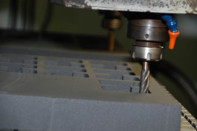 Kryžminio jungimo putų polietilenas apdirbtas CNC staklėmis – estetiški, kokybiški ir tikslūs gaminiai