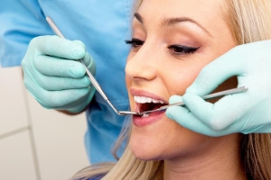 Kasdienė dantų priežiūra: kaip kokybiškai rūpintis dantimis?