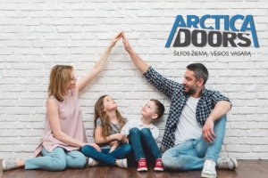 Lauko įėjimo durys ARCTICA DOORS – šiltos žiemą, vėsios vasarą